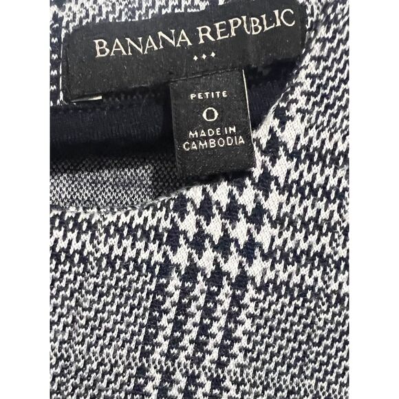 Banana Republic Sleeveless Sheath Dress in Navy Side Stripe Houndstooth Plaid - Picture 4 of 5